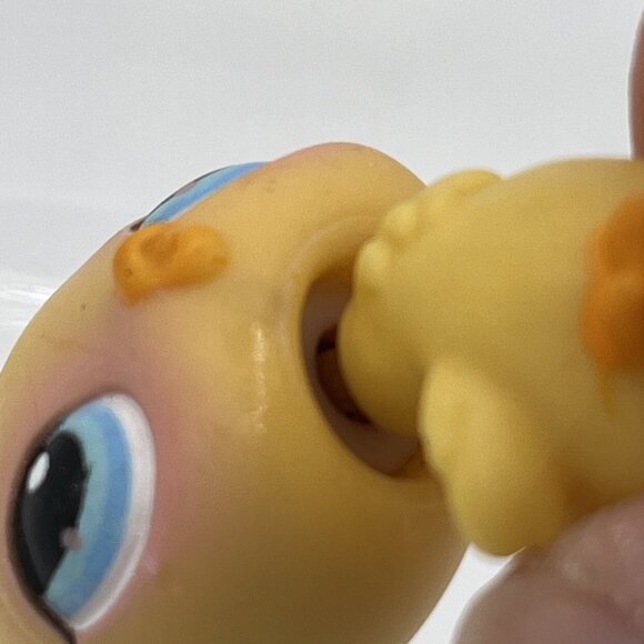 Littlest Pet Shop Gray Bunny Rabbit & Baby Chick Pink Spring Basket 2004 Easter - Picture 7 of 13